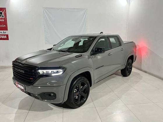 RAM RAMPAGE 2.0 HURRICANE 4 TURBO GASOLINA R/T 4X4 AUTOMÁTICO